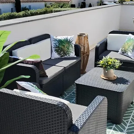 Luxueuse Avec 3 Parentales Et Piscine Privative Proche Des Plages *